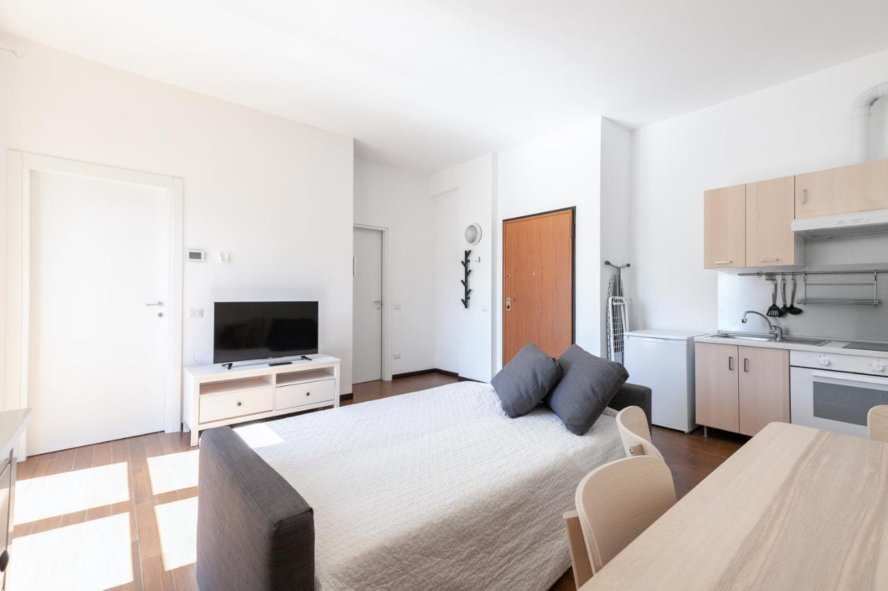 Апартаменти Alessia'S Flat - Affori Мілан Екстер'єр фото