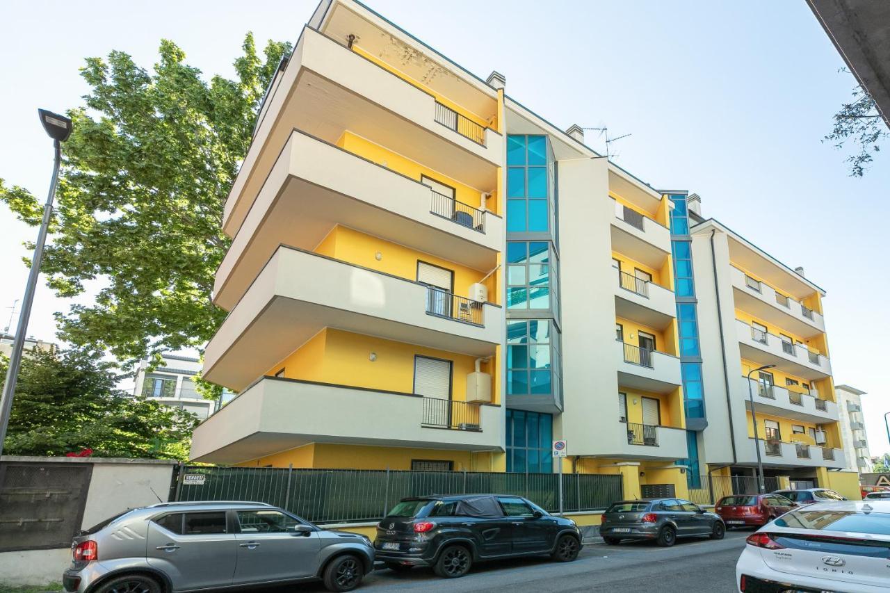 Апартаменти Alessia'S Flat - Affori Мілан Екстер'єр фото