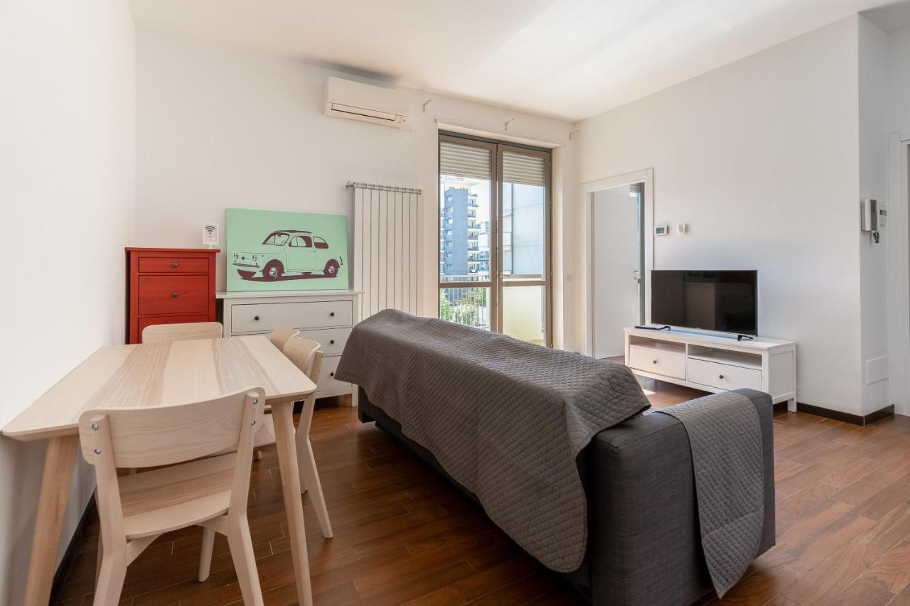 Апартаменти Alessia'S Flat - Affori Мілан Екстер'єр фото